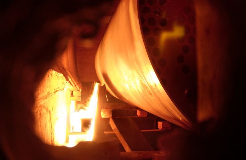 Forno industrial para alívio de tensão
